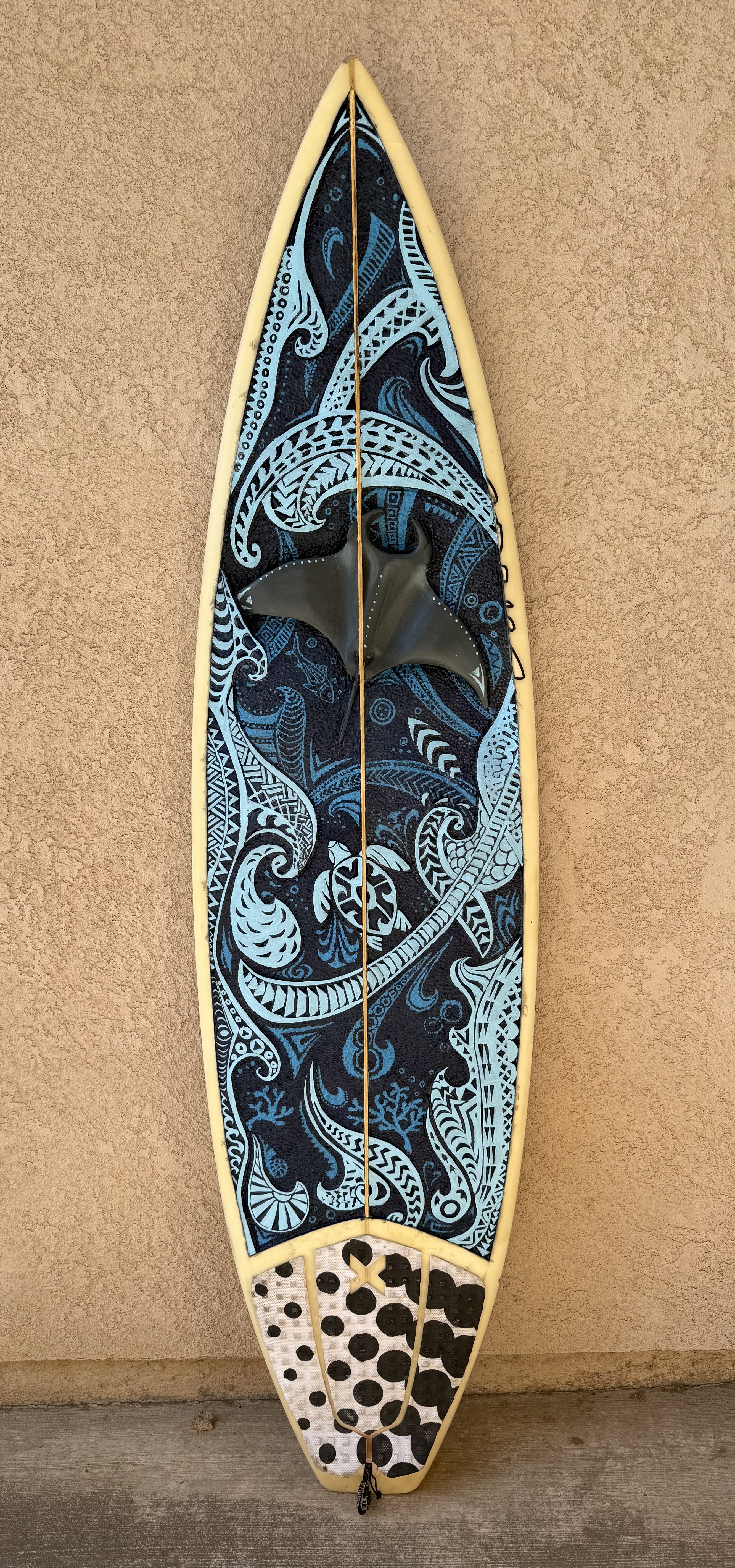Kai Hūnā surfboard artwork